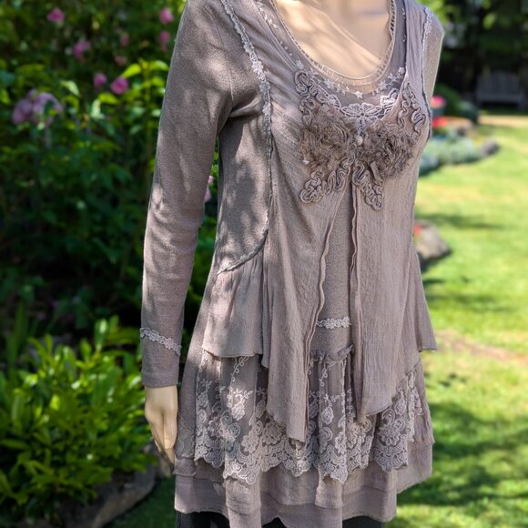 Lacy Layered Tunic - Picture 4 of 7